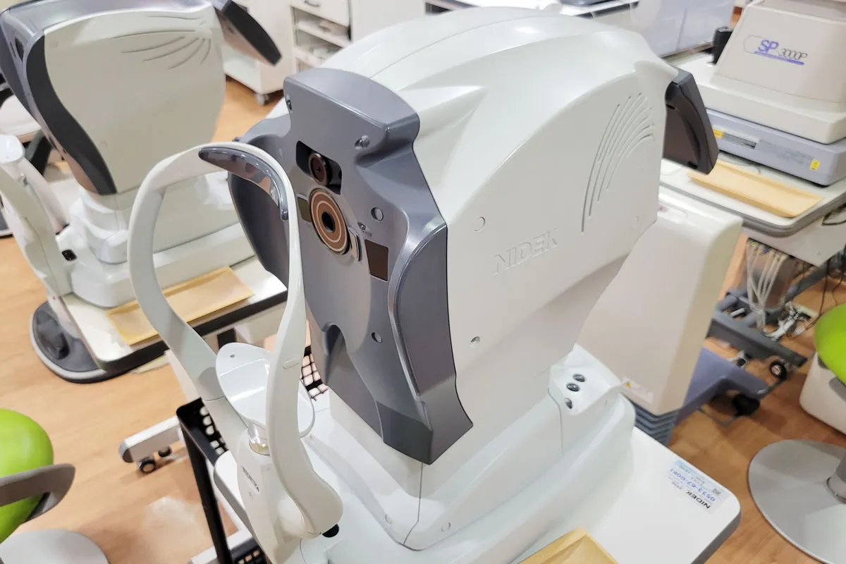 オートレフ・ケラトメーター・眼圧測定器